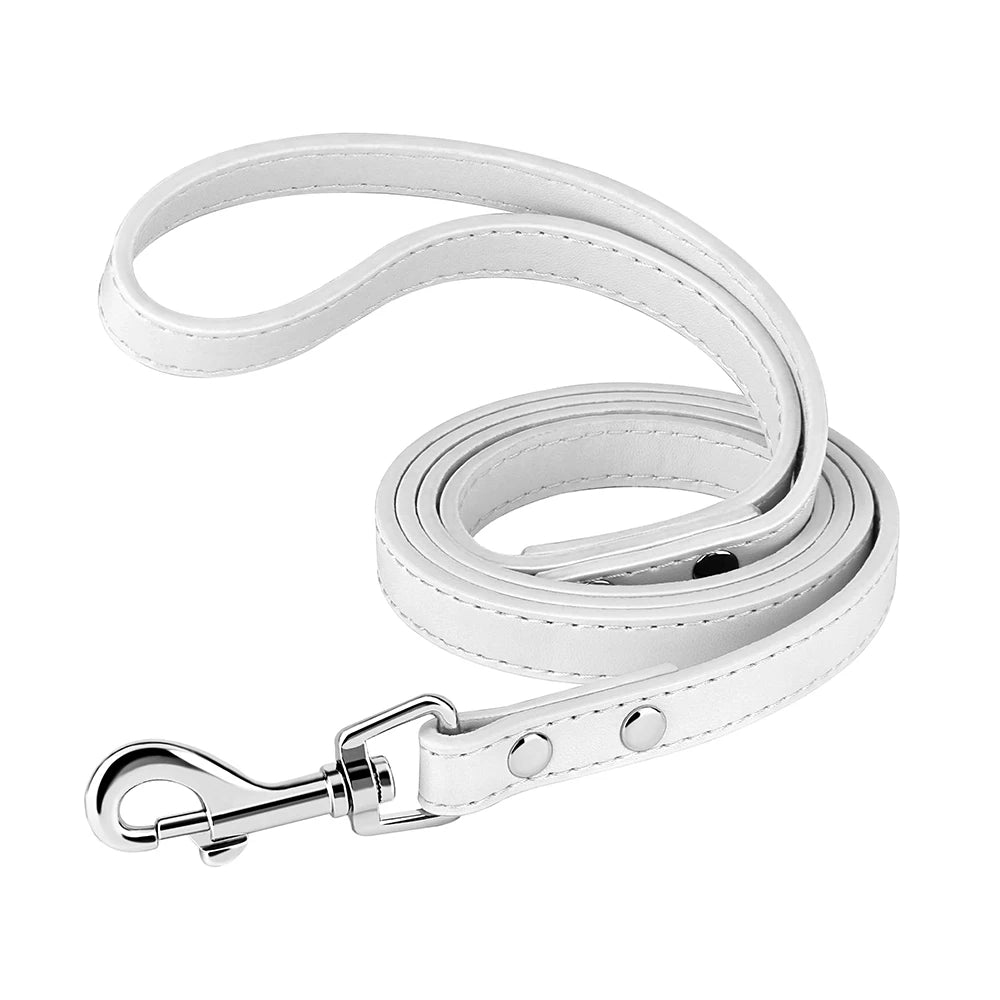 Laisse pour chien en cuir PU de 120 cm Laisse pour chien en cuir souple de 4 pieds Laisse d'entraînement de marche pour animaux de compagnie Durable pour petits chiens moyens Pitbull Chihuahua