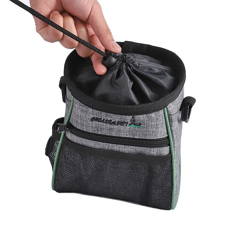 Sac d'entraînement pour animaux de compagnie avec pochettes de friandises pour ceinture et porte-craie, sac mains libres réglable pour les cours d'obéissance de randonnée et les exercices en plein air